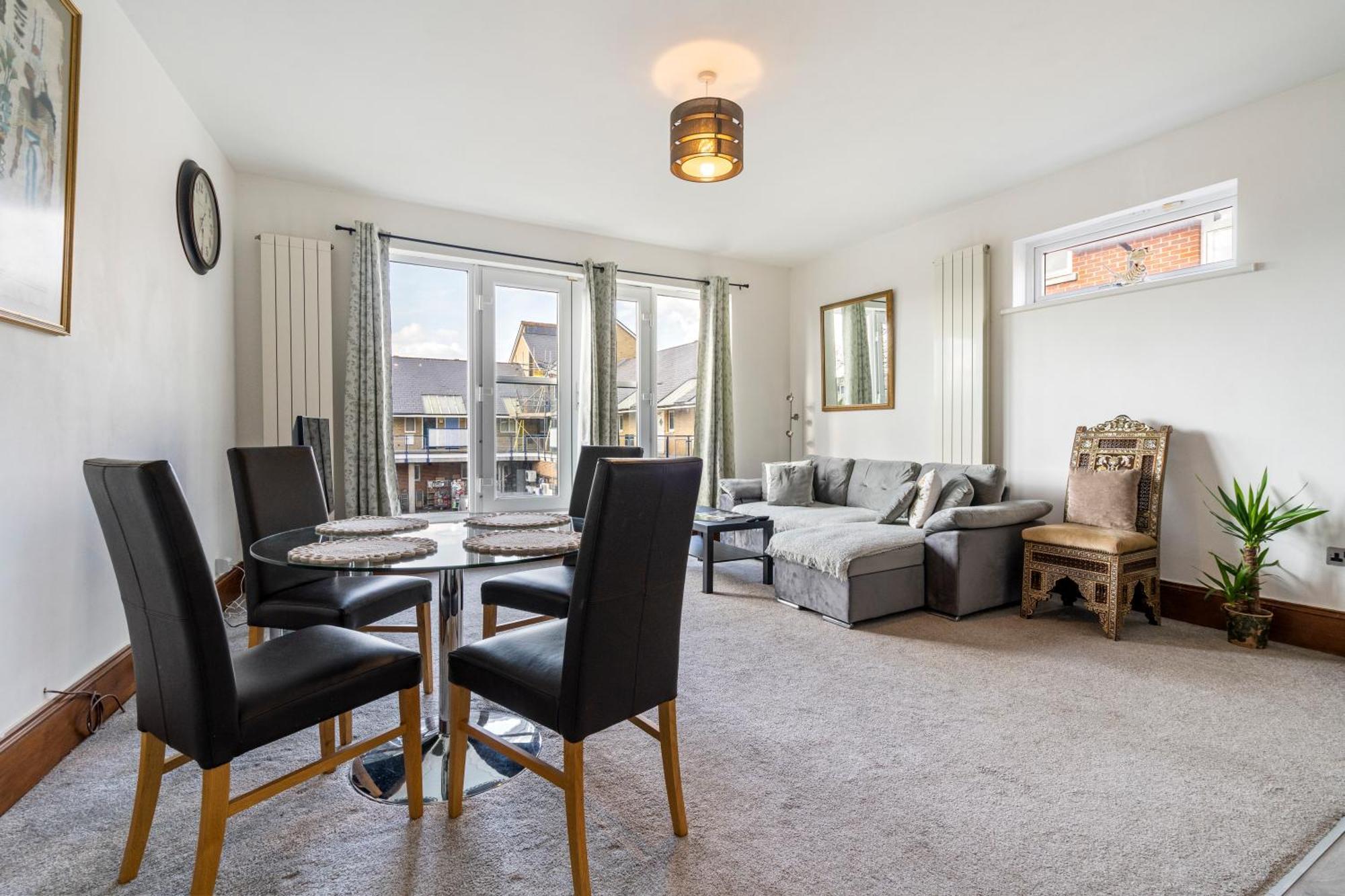 Modern 2 Bedroom Apartment In Mitcham, London Exterior photo